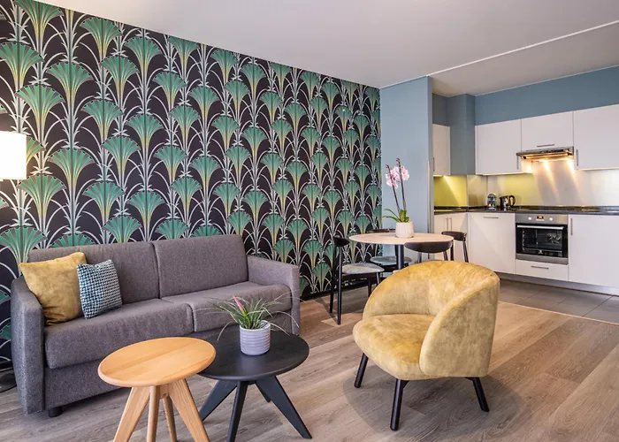 Central hotel: Thon Hotel Residence Parnasse Aparthotel